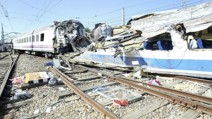 Accidente de tren en Villada (Palencia) de un Intercity que cubría la ruta Vigo-Hendaya