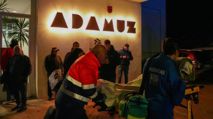 Coordinación de los equipos emergencias en el Polideportivo de Adamuz
