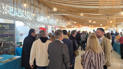 Los chiringuitos de Granada reeligen a su presidente en una asamblea marcada por la tragedia de Adamuz