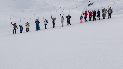 Paseo con raquetas de nieve