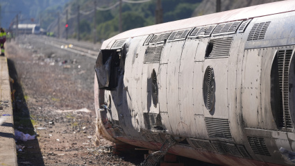 Uno de los vagones del tren Iryo que descarriló, a 20 de enero de 2026, en Adamuz, Córdoba
