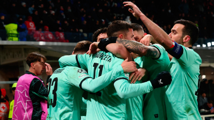 La alegría de los jugadores del Athletic tras el gol de Guruzeta en Bérgamo