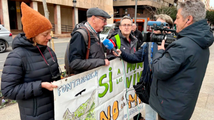 Miembros de la Plataforma "No a la Mina de Fontanarejo" tras la vista en el Tribunal Superior de Justicia de Castilla-La Mancha