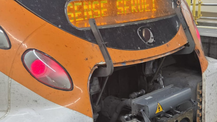 la R2 Sud también presenta un corte, con servicio por carretera entre Castelldefels y Garraf.