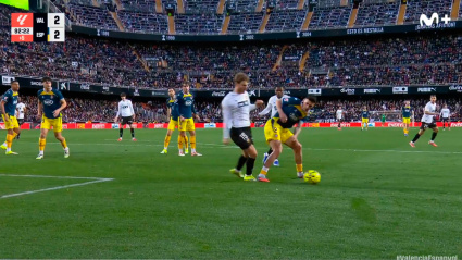 Penalti de Rubén Sánchez sobre Lucas Beltrán