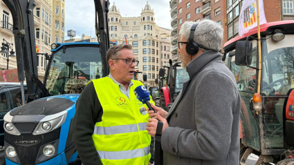 Carles Villeta entrevistando a Pepe Benlloch