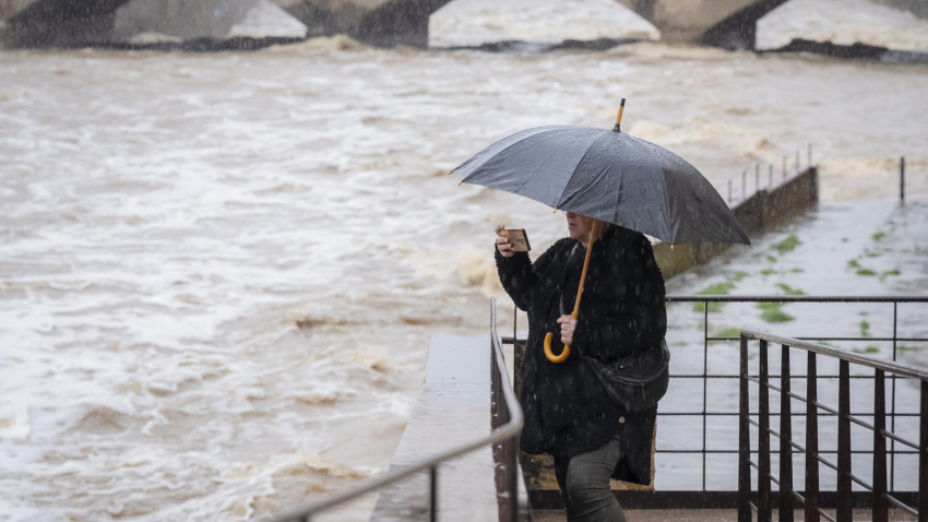 Vista del rio Daro a su paso por la Bisbal d'Empordà (Girona)