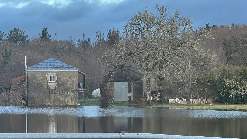 Inundaciones en Riocaldo, en el municipio de Begonte