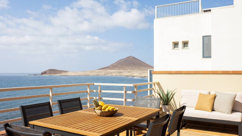 Vistas desde un ático en el Médano. | AIRBNB