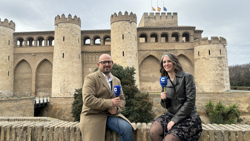 De cerca con... Alberto Izquierdo frente al Palacio de la Aljafería