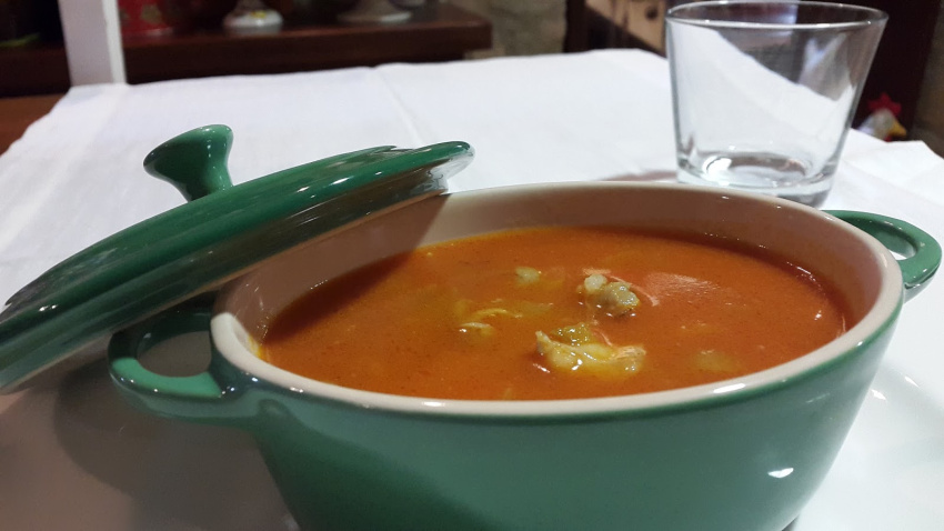 Sopa de pescado y marisco elaborada por Marta Cerdido
