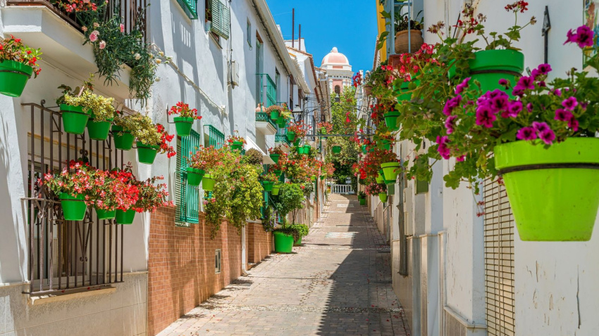Una calle de Estepona