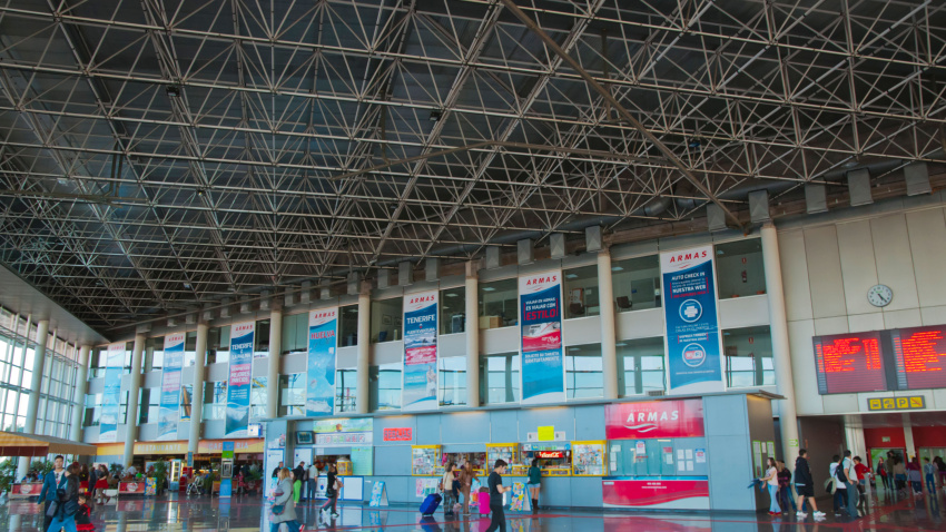 Vestíbulo de la estación de autobuses de Santa Cruz de Tenerife