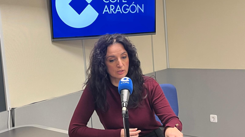 Momento de la entrevista con Marta Abengochea en los estudios de COPE.