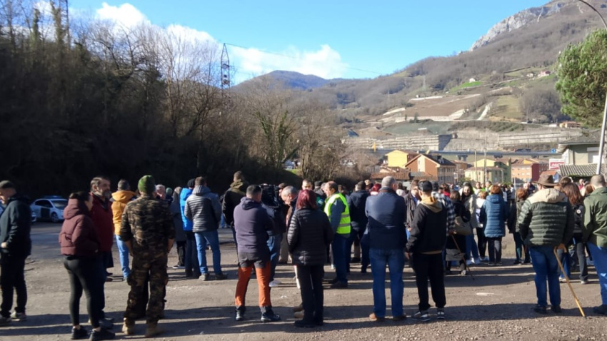 Ganaderos concentrados en Campomanes (Lena)