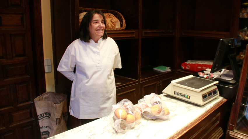 Leonor Bernat, actual propietaria del local