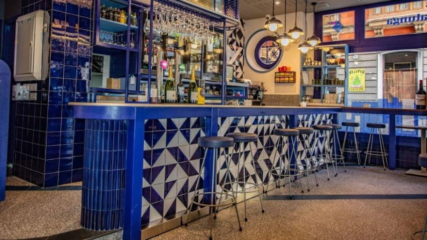 Taberna Alalunga, en Gijón