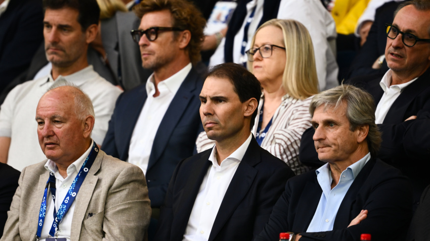 Rafa Nadal ha estado viendo el partido en la grada de la Rod Laver Arena.