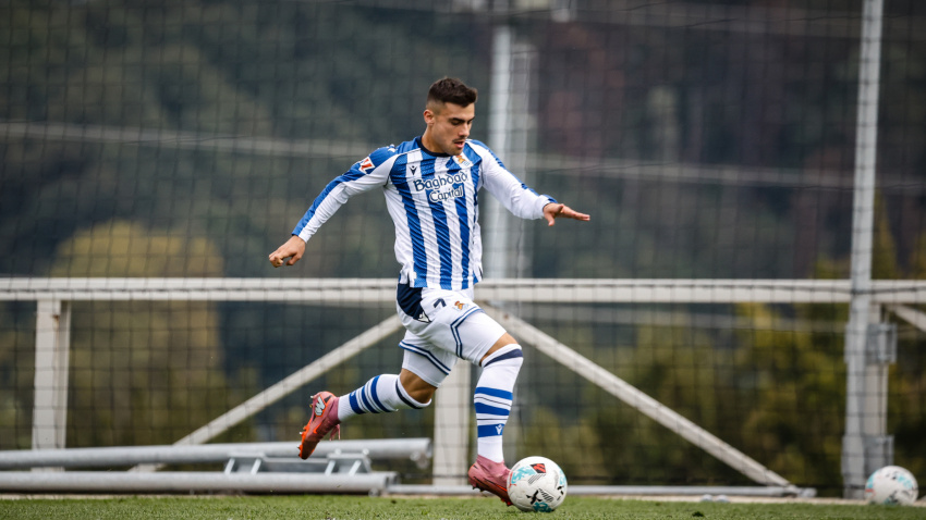 Ander Barrenetxea en un amistoso con la Real Sociedad