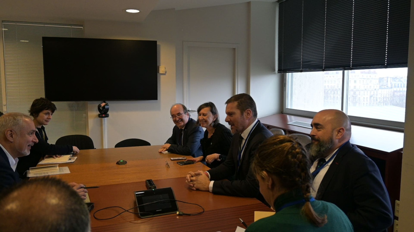 López Campos se reunió en París con los representantes de la Unesco