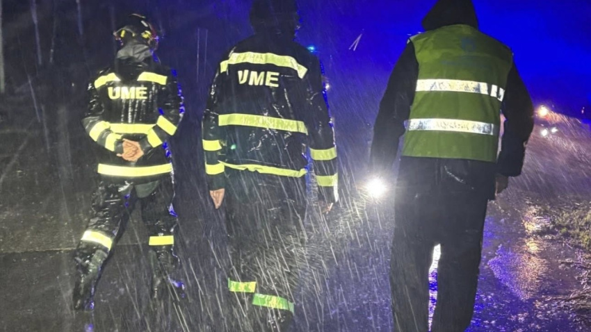 Efectivos de la UME desplegados en Algeciras (Cádiz) por la borrasca Leonardo