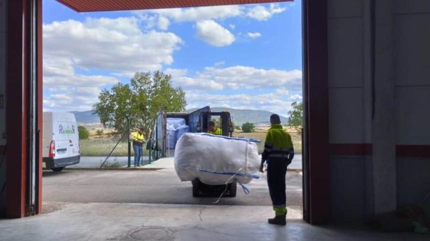 Planta de transferencia de ropa en Puertollano