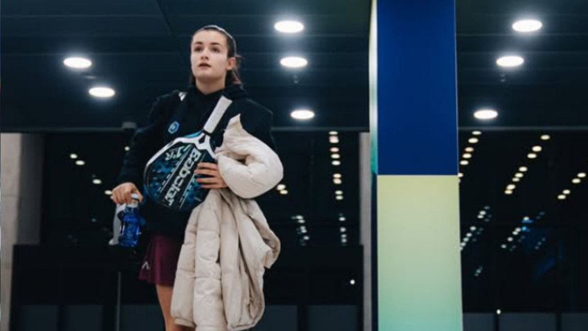 Martina Calvo, jugadora de pádel