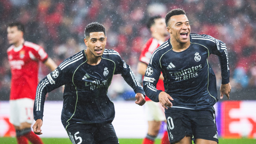 January 28, 2026, Lisbon, Portugal: Kylian Mbappe of Real Madrid CF (R) celebrates the goal with his teammate Jude Bellingham of Real Madrid CF (L) during the UEFA Champions League 2025/26 League Phase MD8 match between SL Benfica and Real Madrid CF at Estadio da Luz. Final score; SL Benfica 4 : 2 Real Madrid CF. (Credit Image: © Henrique Casinhas/SOPA Images via ZUMA Press Wire)