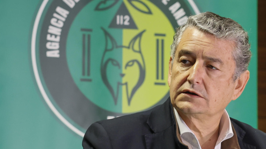 El consejero de Sanidad, Presidencia y Emergencias de Andalucía, Antonio Sanz