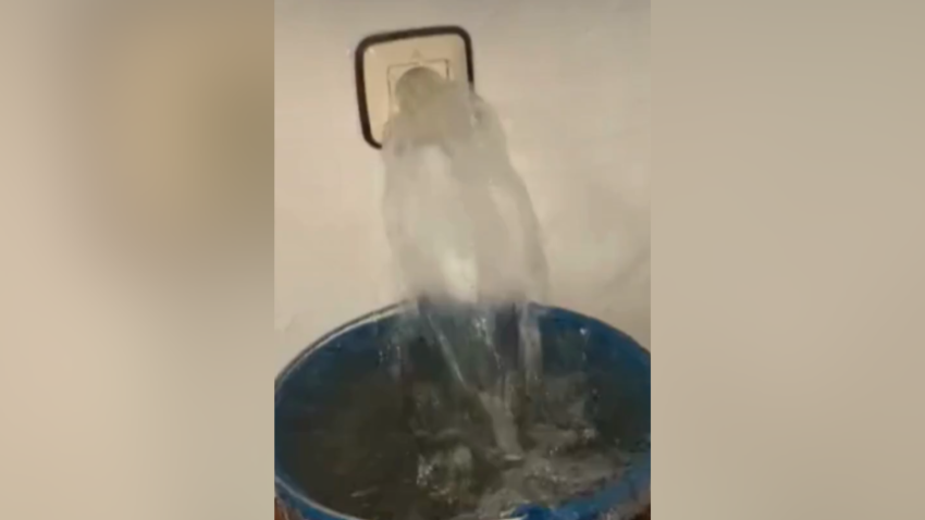 El agua saliendo por los enchufes en Grazalema