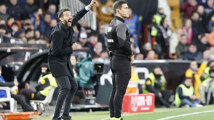 Carlos Corberán durante el Valencia - Athletic de la Copa del Rey