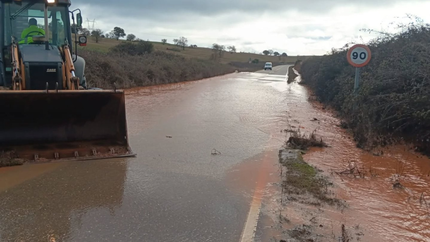 Trabajos de mantenimiento en las carreteras zamoranas