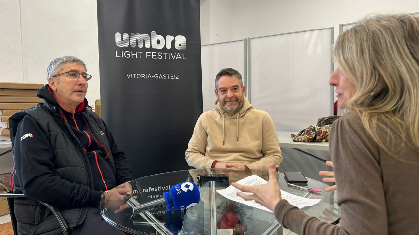Carlos Torrijos, director de UMBRA  y Emilio Valenzuela de dLux.pro
