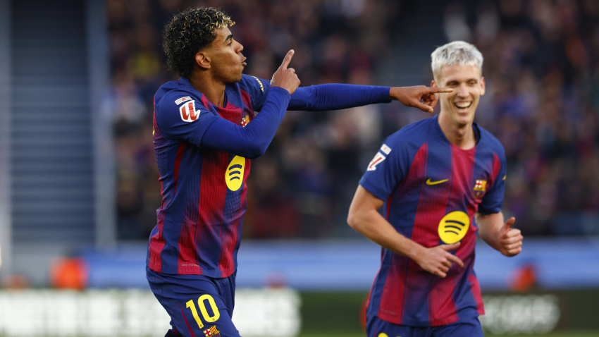 Lamine Yamal celebra su gol, en el Barcelona - Mallorca