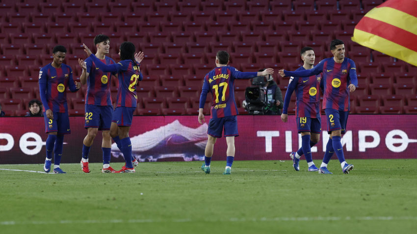 Los jugadores del Barcelona celebran la victoria contra el Mallorca