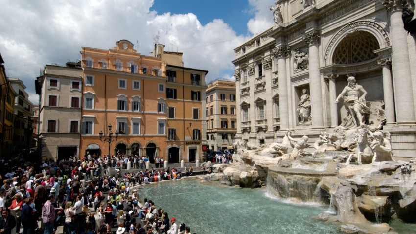 AC2G23 Trevi Fountain Rome Italy