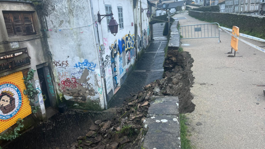 Se cae parte del muro interior de la muralla romana de Lugo