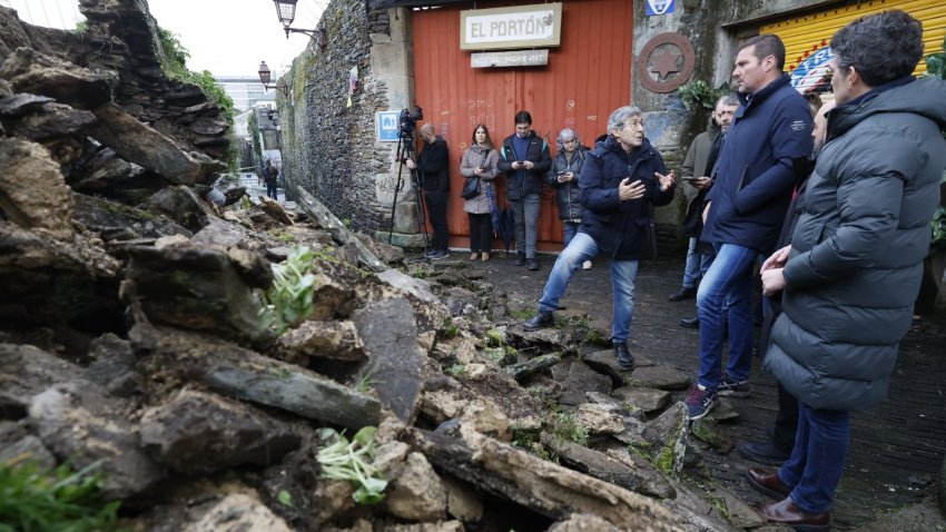 López Campos visitó el domingo la zona afectada por el derrumbamiento