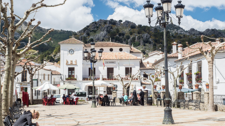 Plaza principal, Grazalema, Andalucía, España.