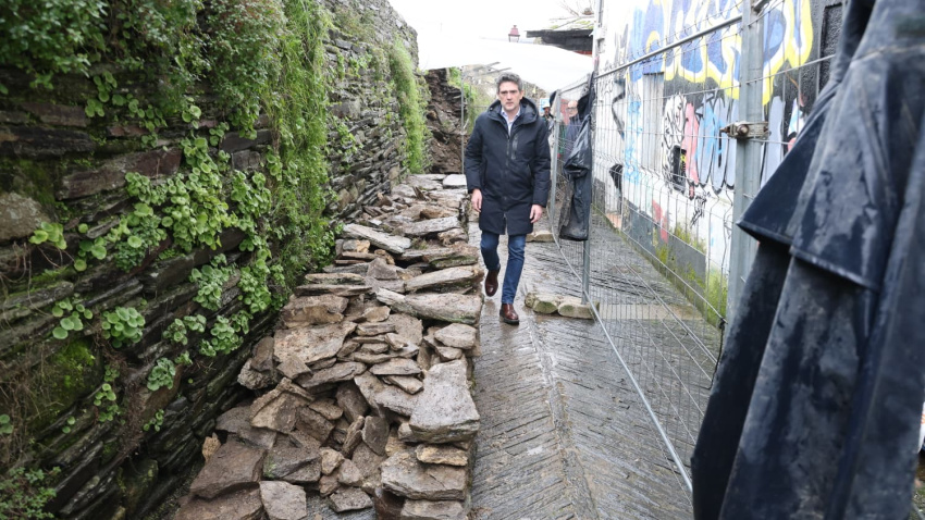 Javier supervisó el inicio de las obras en la Rúa do Moucho