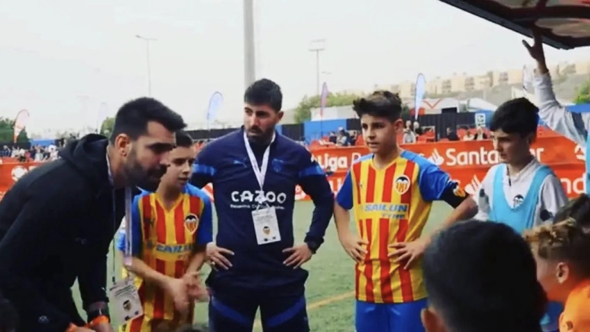 Albelda con el alevín en LaLiga Promises