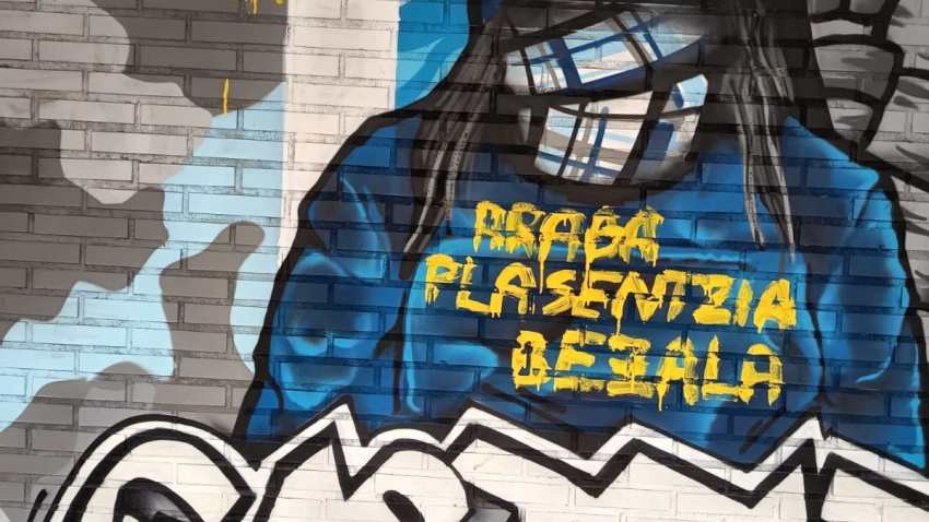 Mural vandalizado de Mendizorroza