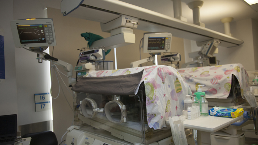 Nueva cuna térmica en el Hospital de Calahorra