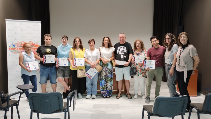 Almuñécar impulsa el empleo con 45 cursos de formación que benefician a más de 300 vecinos