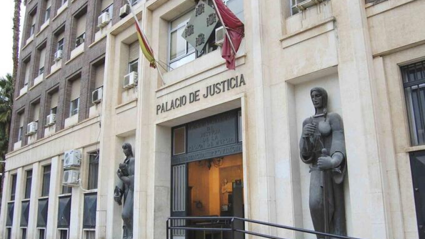 Fachada del Palacio de Justicia de Murcia