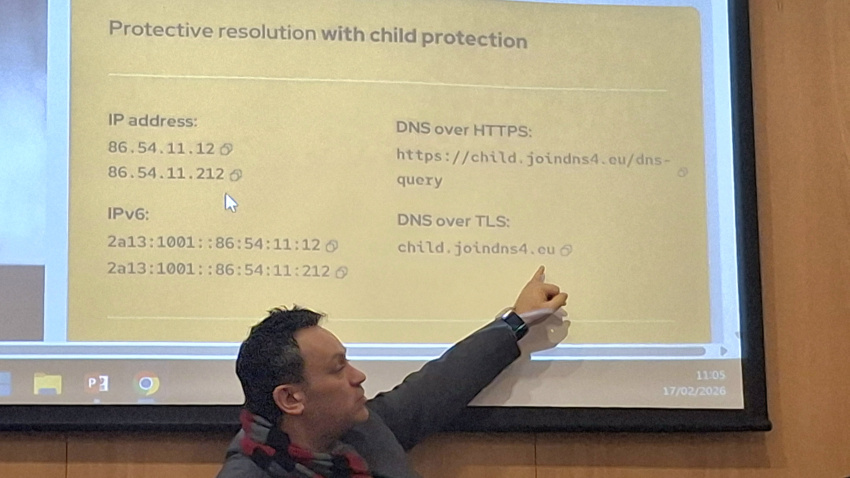 Ignacio Estévez señala el DNS que hay que activar para proteger a los menores en la red