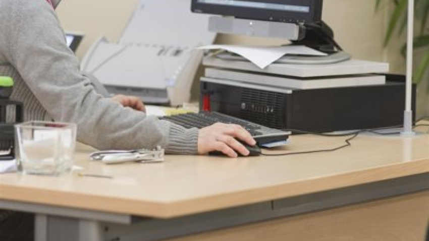 Trabajador en oficina