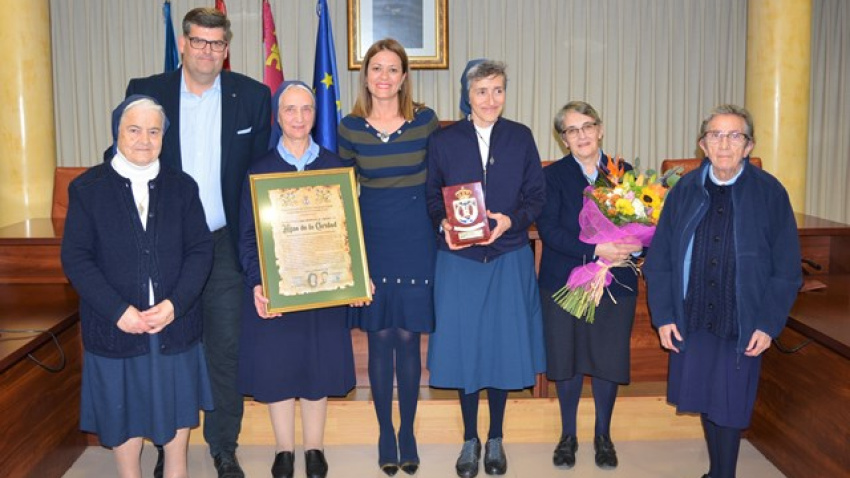 Las Hijas de la Caridad de Águilas, recibieron el título de Hijas Predilectas de la ciudad