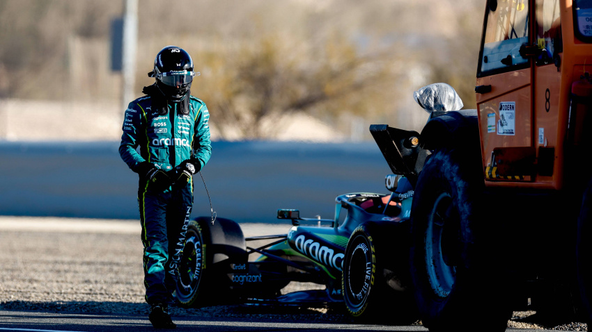 El Aston Martin volvió a sufrir problemas mecánicos y se quedó parado al inicio de la sesión vespertina.
