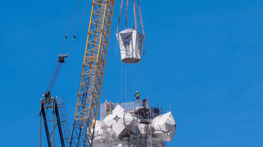 La Sagrada Familia ha alcanzado este viernes un hito histórico al culminar oficialmente la Torre de Jesús